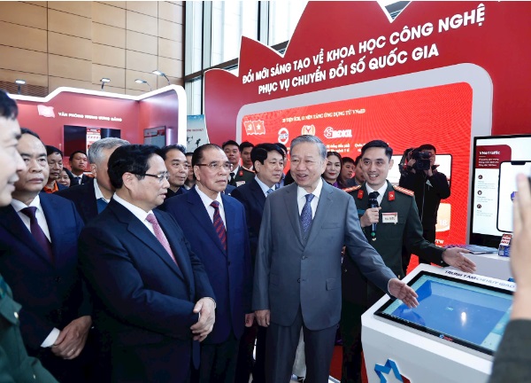 Album ảnh sự kiện đầu năm 2025